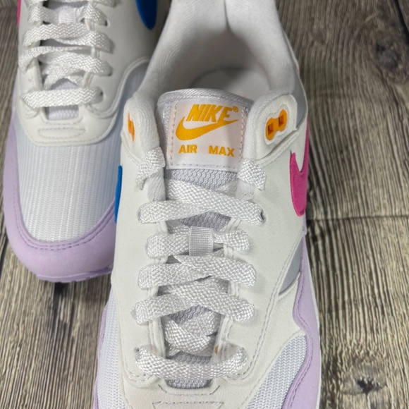 NIKE Air Max 1 White/Alchemy Pink/Photo Blue/Lilac WMNS 12 Mens 10.5 HF5071-100 - Picture 7 of 9